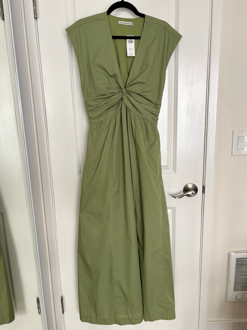 Abercrombie & Fitch Twist Bodice Femme Maxi Dress in Green M tall NWT - Picture 6 of 13